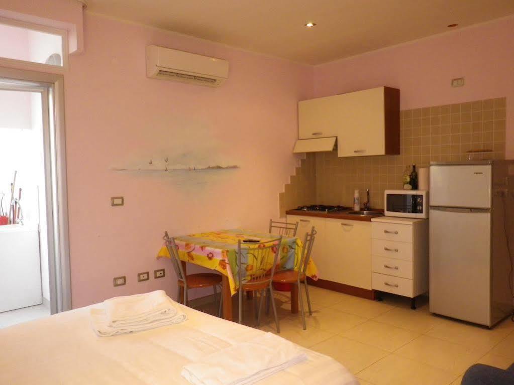 Elisart Guest House อาลเกโร ภายนอก รูปภาพ